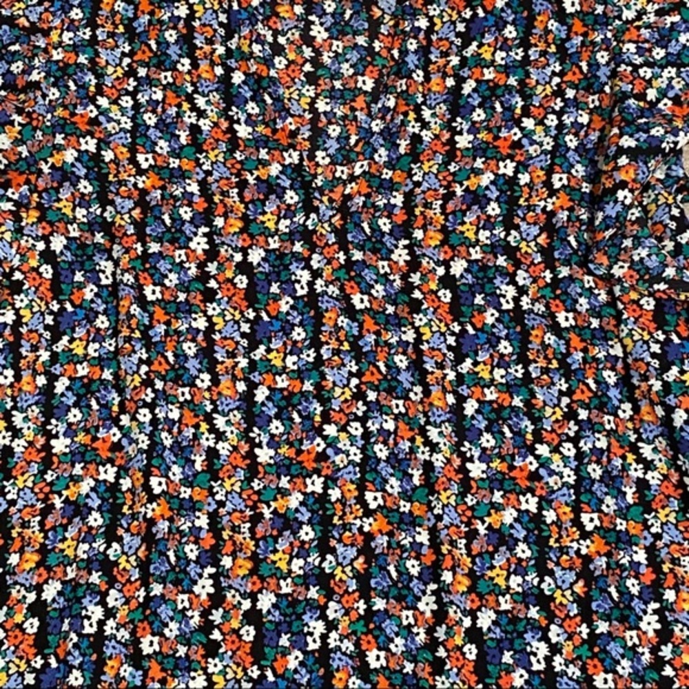 Gap Floral Top - Small - Picture 2 of 3